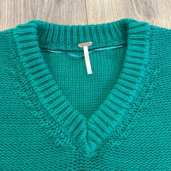Free People Alli V-Neck Sweater - Picture 4 of 11